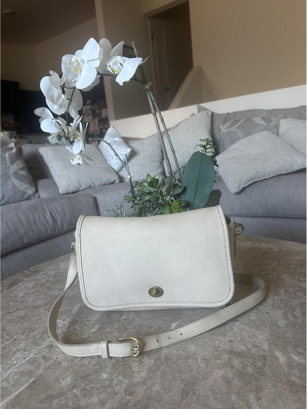 Coach Vintage Turnlock Shoulder Bag in Bone